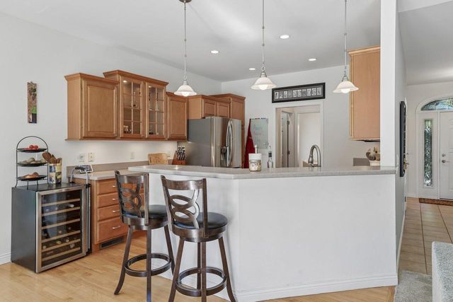 913 Countryside Crossing, Waunakee, WI 53597