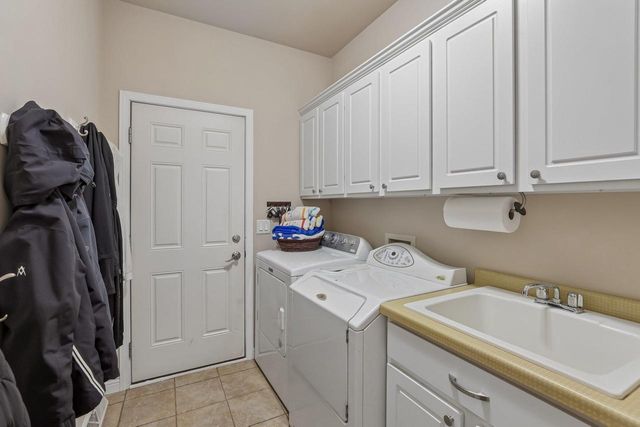 913 Countryside Crossing, Waunakee, WI 53597
