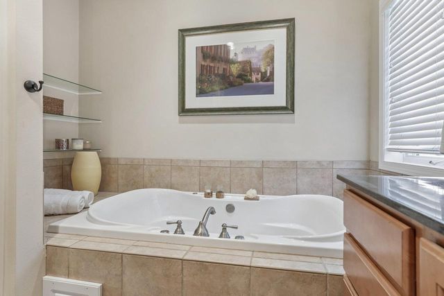 913 Countryside Crossing, Waunakee, WI 53597