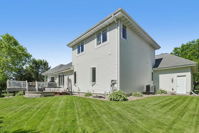 913 Countryside Crossing, Waunakee, WI 53597