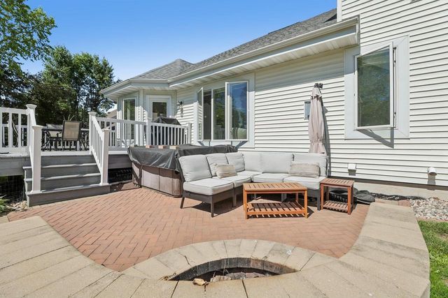 913 Countryside Crossing, Waunakee, WI 53597