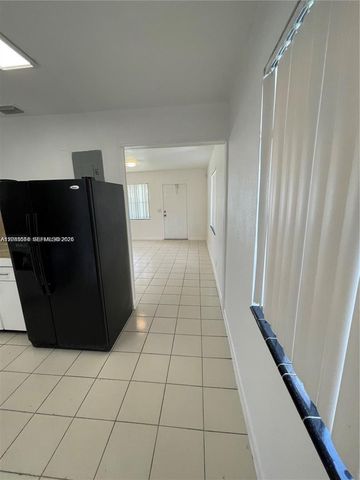 2435 Plunkett St 1, Hollywood, FL 33020