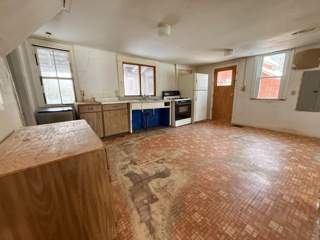 843 Kentfield Road, Whitingham, VT 05361