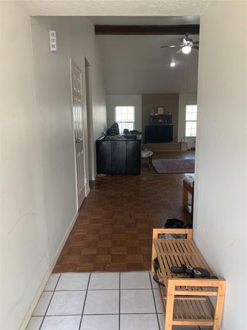 10514 Clear Cove Lane, Houston, TX 77041