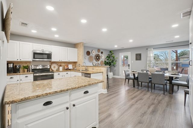 7006 Burning Bush, Sachse, TX 75048