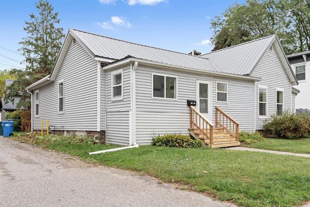 610 Ash Street, Baraboo, WI 53913