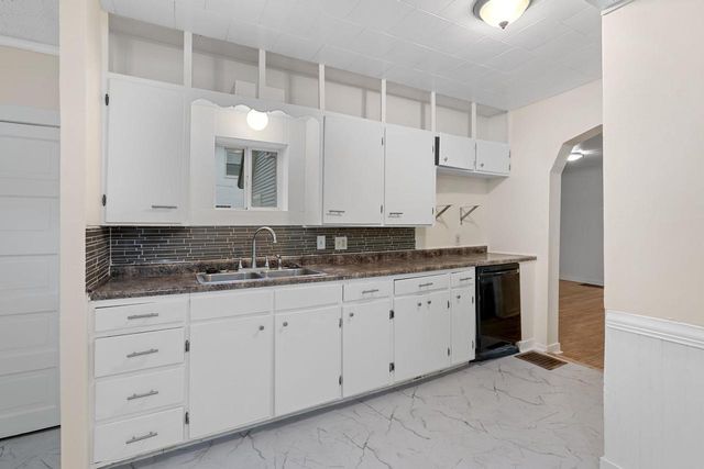 610 Ash Street, Baraboo, WI 53913