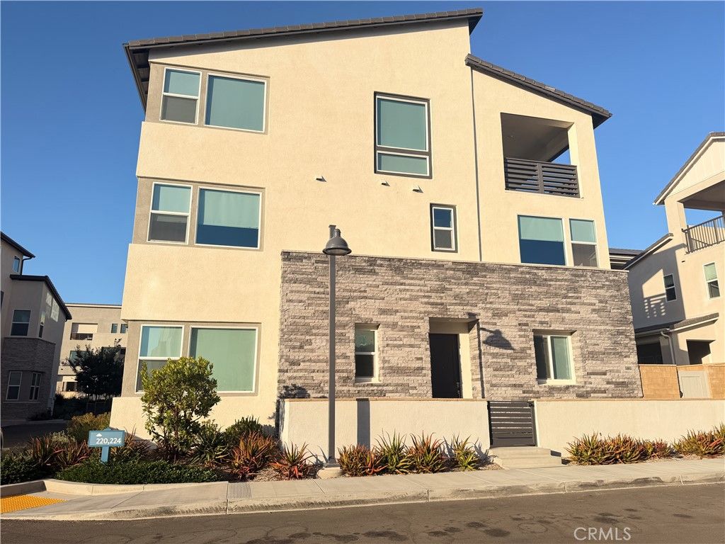 228 Lexford, Irvine, CA 92618