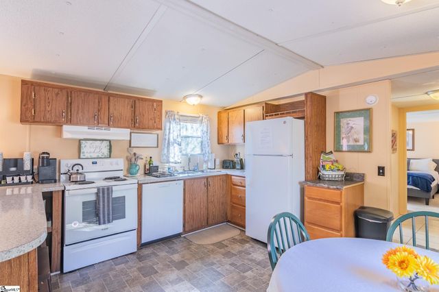 84 Benson Road, Travelers Rest, SC 29690