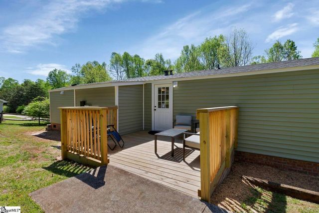 84 Benson Road, Travelers Rest, SC 29690