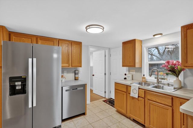 4034 Childs Avenue, Comstock Park, MI 49321