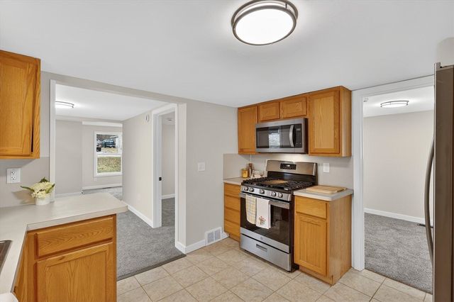 4034 Childs Avenue, Comstock Park, MI 49321