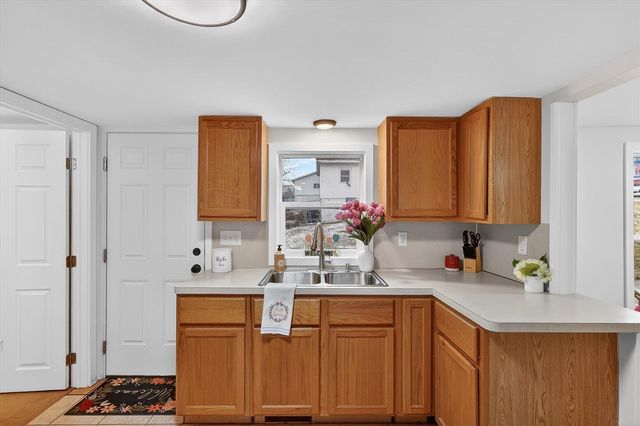 4034 Childs Avenue, Comstock Park, MI 49321