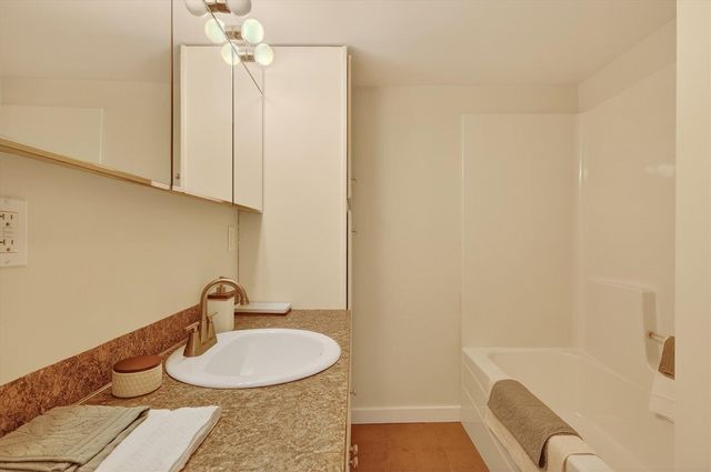 4034 Childs Avenue, Comstock Park, MI 49321