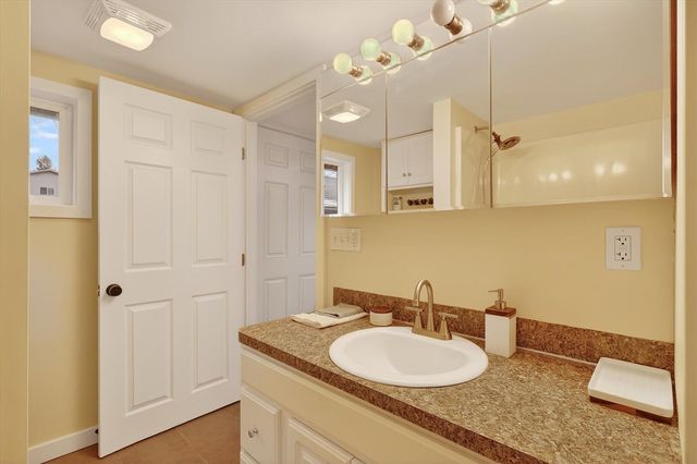 4034 Childs Avenue, Comstock Park, MI 49321