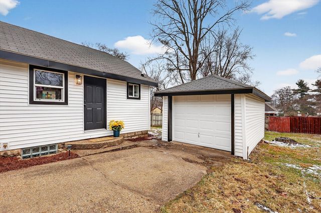 4034 Childs Avenue, Comstock Park, MI 49321