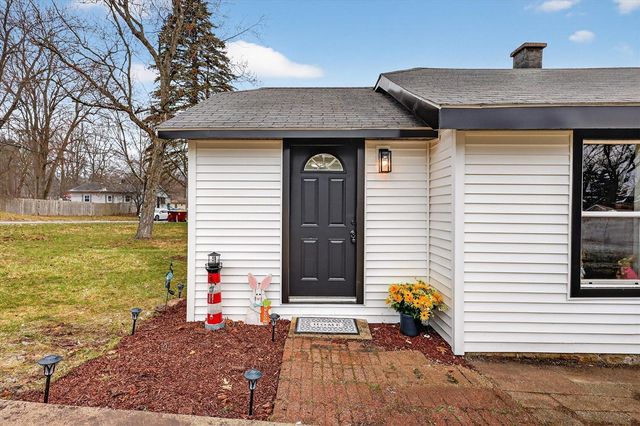 4034 Childs Avenue, Comstock Park, MI 49321