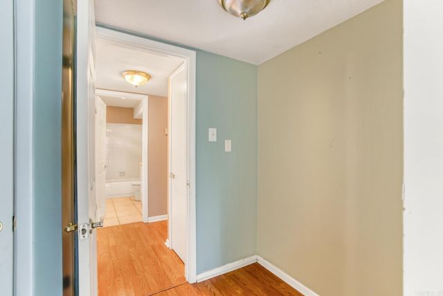 101 Pine Forest E-17, Maumelle, AR 72113