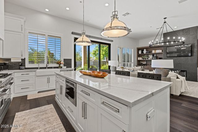 10730 N 127TH Way, Scottsdale, AZ 85259