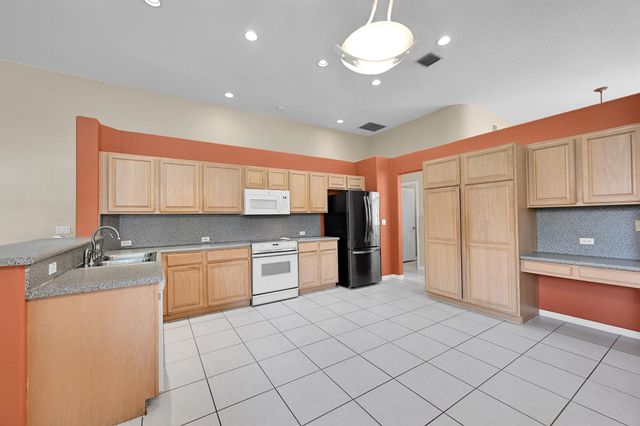 5941 NW 99th Avenue, Parkland, FL 33076