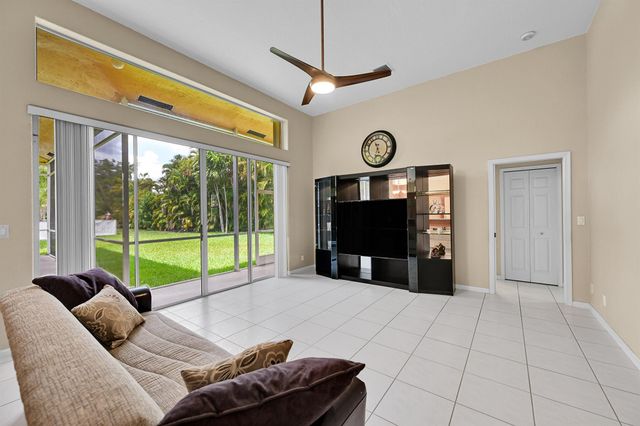 5941 NW 99th Avenue, Parkland, FL 33076