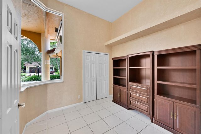 5941 NW 99th Avenue, Parkland, FL 33076