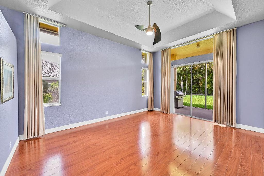 Image 9 of property listing at 5941 NW 99th Avenue, Parkland, FL 33076