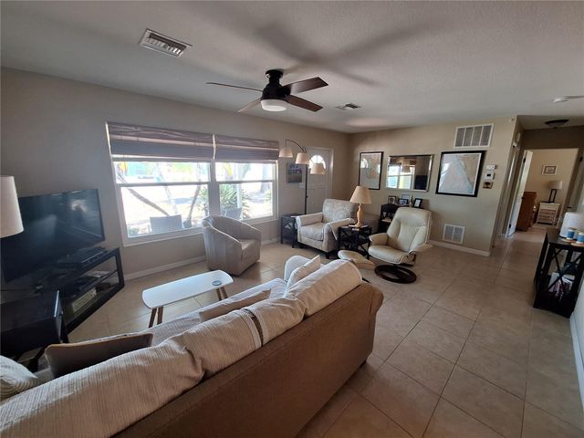 1541 CREST DRIVE, Englewood, FL 34223