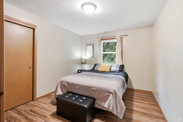3090 W 1ST AVENUE, Appleton, WI 54914