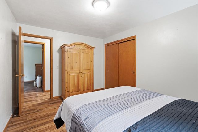 3090 W 1ST AVENUE, Appleton, WI 54914
