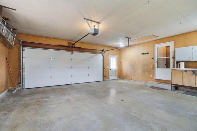 3090 W 1ST AVENUE, Appleton, WI 54914