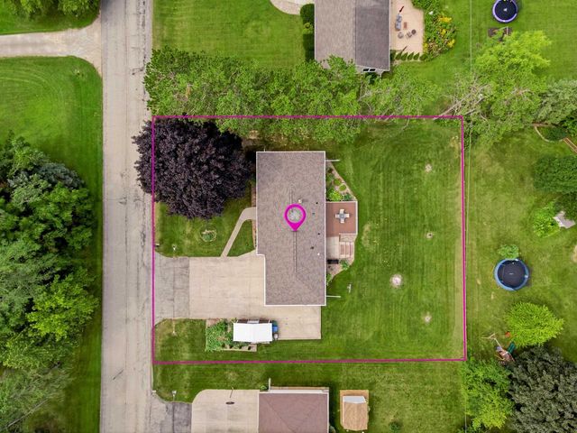 3090 W 1ST AVENUE, Appleton, WI 54914