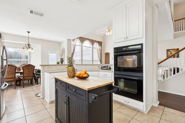 8501 Viridian Lane, Fort Worth, TX 76123