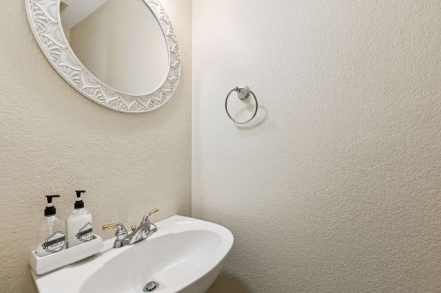 8501 Viridian Lane, Fort Worth, TX 76123