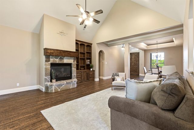 2705 Silverado Trail, Sherman, TX 75092