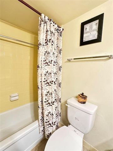 4899 NW 26th Court 249, Lauderdale Lakes, FL 33313
