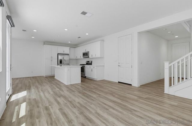 1041 SEA GLASS WAY, Chula Vista, CA 92154