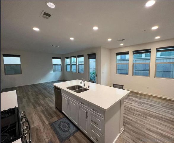 1041 SEA GLASS WAY, Chula Vista, CA 92154