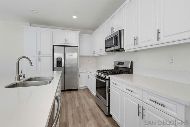 1041 SEA GLASS WAY, Chula Vista, CA 92154