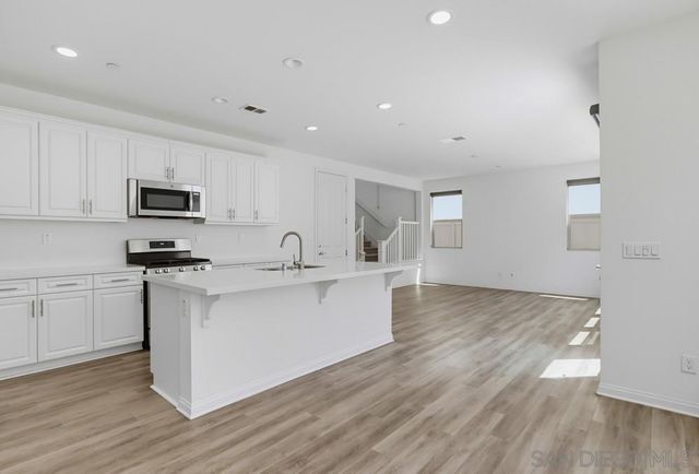 1041 SEA GLASS WAY, Chula Vista, CA 92154