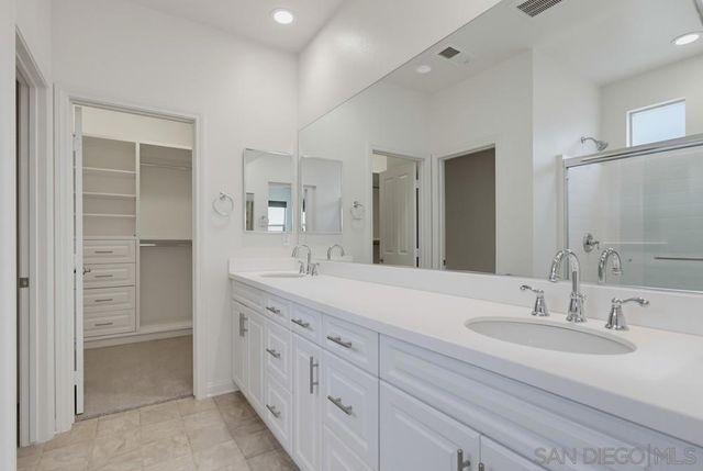 1041 SEA GLASS WAY, Chula Vista, CA 92154