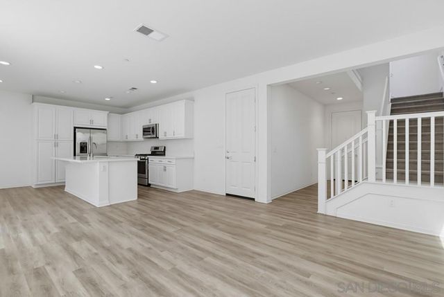 1041 SEA GLASS WAY, Chula Vista, CA 92154