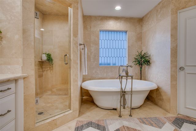 1033 Cedar Hill Avenue, Dallas, TX 75208