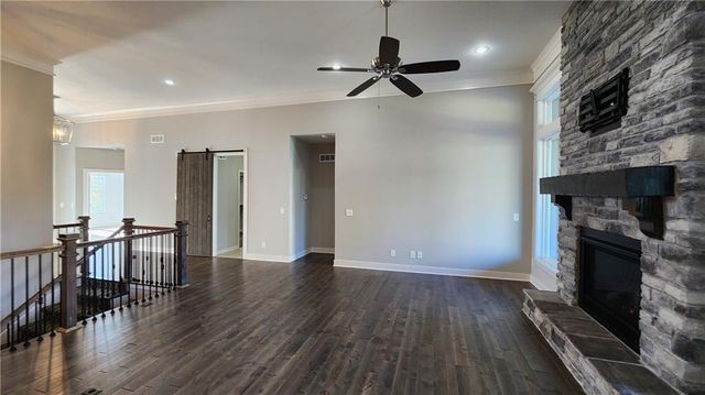 8140 NW 90th Street, Kansas City, MO 64153