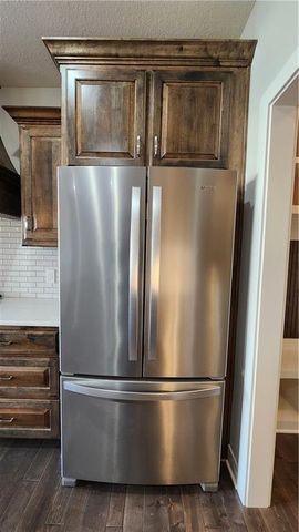 8140 NW 90th Street, Kansas City, MO 64153