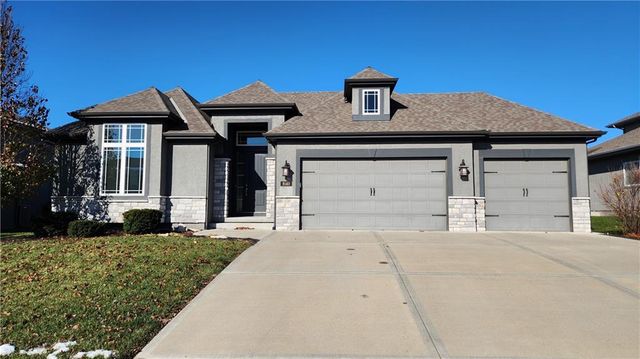 8140 NW 90th Street, Kansas City, MO 64153