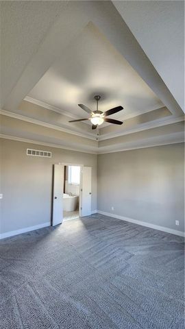 8140 NW 90th Street, Kansas City, MO 64153