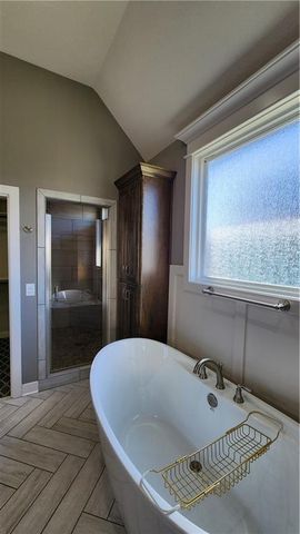 8140 NW 90th Street, Kansas City, MO 64153