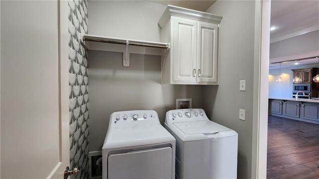 8140 NW 90th Street, Kansas City, MO 64153