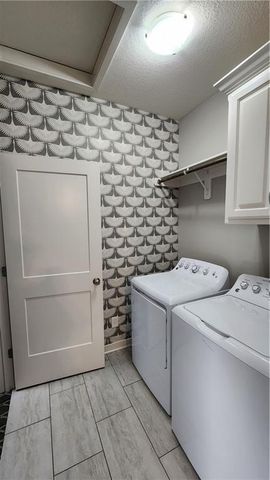 8140 NW 90th Street, Kansas City, MO 64153